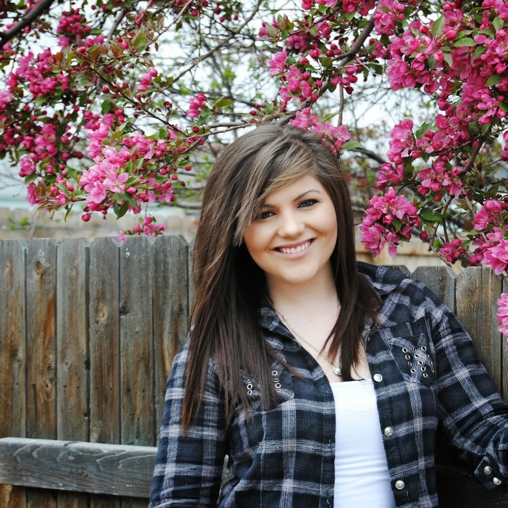 Meet your Posher, Emilee